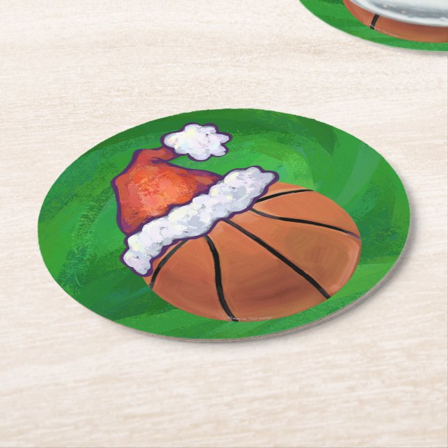 Weihnachtsmannmütze Basketball auf Grün Runder Pappuntersetzer (Angewinkelt)