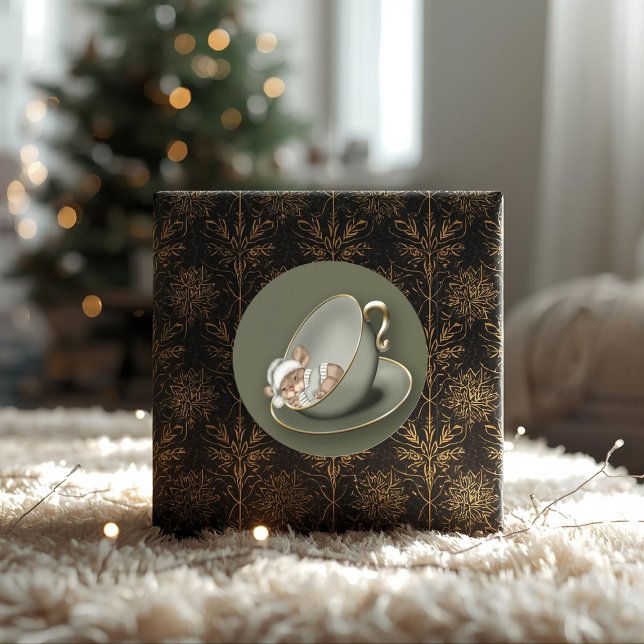Weihnachtsmäuse Runder Aufkleber (Christmas Mouse Classic Round Sticker by Ricaso. Cute sleeping mouse in a tea cup 
)