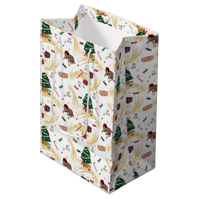 Weihnachtsmuster auf Weiß Mittlere Geschenktüte (Vorderseite Schrägansicht)