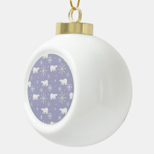 Weihnachtsmuster mit Eisbären und Schneeflocken Keramik Kugel-Ornament