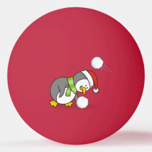 Weihnachtspinguin bekommt eine Schneeball Tischtennisball