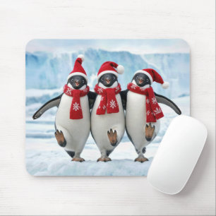 Weihnachtspinguine tanzen auf einem Eisberg Mousepad