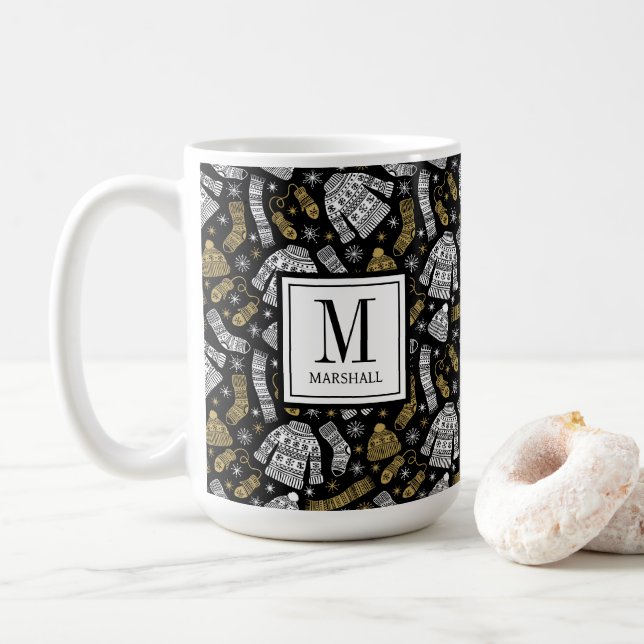 Weihnachtspullover Handschuhe Schneeflocken Monogr Kaffeetasse (Mit Donut)