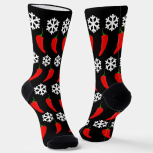Weihnachtsrote Chili-Schoten und Schneeflocken Socken