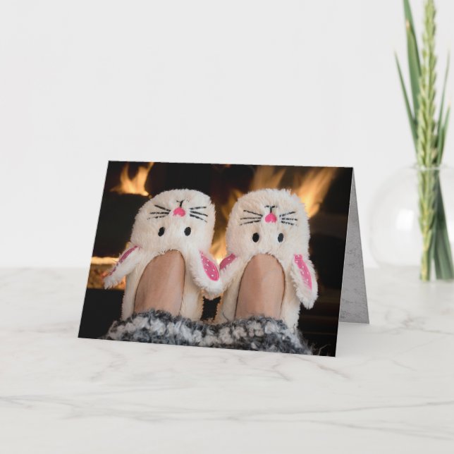 Weihnachtsschlappen am Feuer Feiertagskarte (Vorderseite)