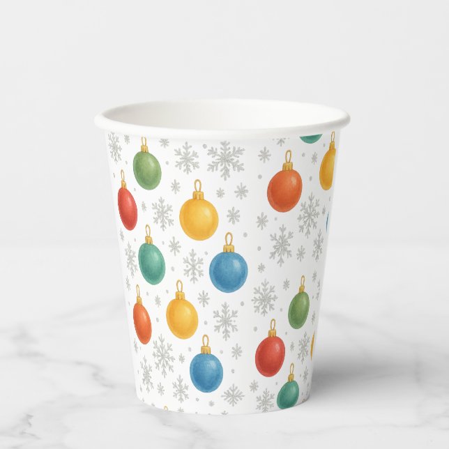 Weihnachtsschmuck und Schneeflocken - Pappbecher (Vorderseite)