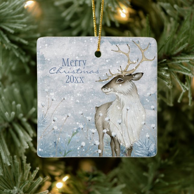 Weihnachtsschneetier Hirschtypografie personalisie Keramikornament (Baum)