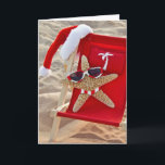 Weihnachtsstarre mit Weihnachtsmannmütze Feiertagskarte<br><div class="desc">Starfish im Strandstuhl mit Weihnachtsmannmütze und Sonnenbrille mit passendem gestreiften Bikini-Boden</div>