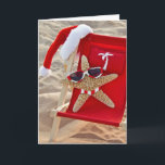 Weihnachtsstarre mit Weihnachtsmannmütze Feiertagskarte<br><div class="desc">Starfish im Strandstuhl mit Weihnachtsmannmütze und Sonnenbrille mit passendem gestreiften Bikini-Boden</div>