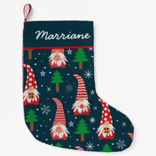 Weihnachtsstürme mit Bäumen auf dunkelblau Custom Kleiner Weihnachtsstrumpf