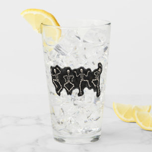 Weihnachtstanz mit Skelett Glas