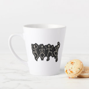 Weihnachtstanz mit Skelett Milchtasse