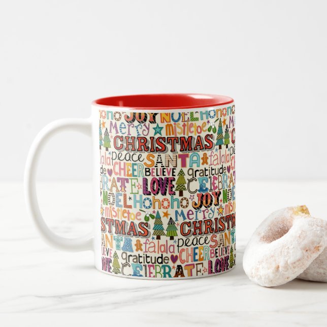 Weihnachtstypografie Zweifarbige Tasse (Mit Donut)