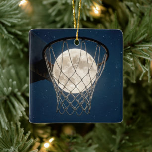 Weihnachtsvollmond in einem Basketballnetz Keramikornament