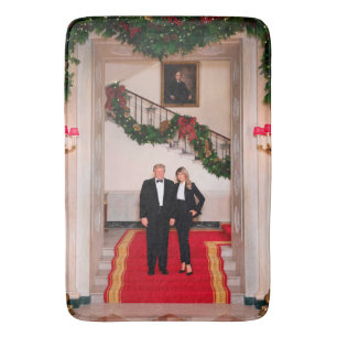 Weihnachtsvorbereitungen von Präsident Donald Trum Badematte