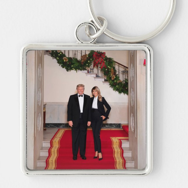 Weihnachtsvorbereitungen von Präsident Donald Trum Schlüsselanhänger (Vorne)