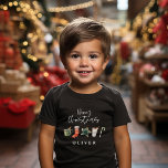 Weihnachtsweihnachtsgetränke Süßkarpfen Baby T-shirt<br><div class="desc">Ein lustiges festliches Design mit Aquarellwinterfavoriten - heiße Schokolade,  Süßkarree,  Strumpf. Frohe Weihnachten im zeitgenössischen Drehbuch-Schriftart,  perfekt zum Feiern der Feiertage.</div>