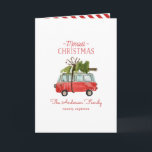 Weihnachtsweihnachtsstall Karte<br><div class="desc">Erleben Sie festliche Stimmung mit diesem lustigen Aquarellauto und dem Weihnachtsbaumdesign. Ein wunderschönes, von Hand bemaltes rotes Auto und ein grüner Baum verleihen dem Haus ein traditionelles rustikales Ambiente, das durch modernen, trendigen, kühlen Skript-Schriftart ergänzt wird. Der Text kann mit Ihrem Familiennamen und Ihrer Nachricht personalisiert werden, um ihn besonders...</div>