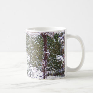 Weihnachtszeit, Schnee im Garten Kaffeetasse