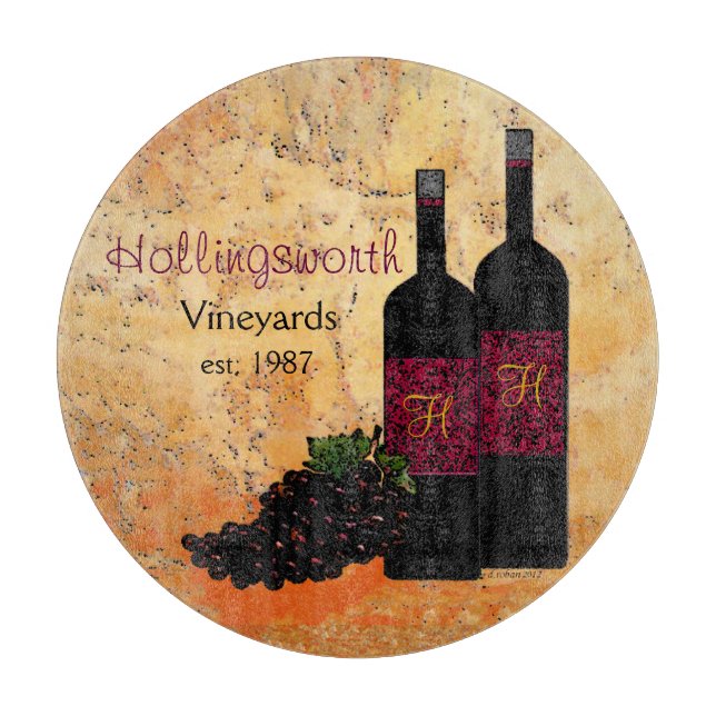 Wein-Flaschen und Trauben mit Monogramm Schneidebrett (Vorderseite)