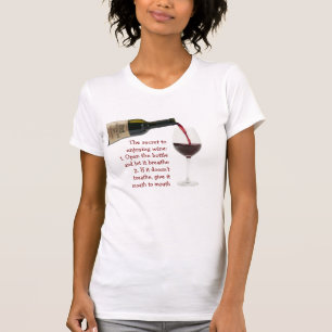 Wein genießendes Geheimnis T-Shirt