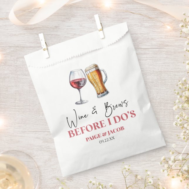 Wein- und Bierprobe vor der Generalprobe zum Dinne Geschenktütchen (Ausgeschnitten)
