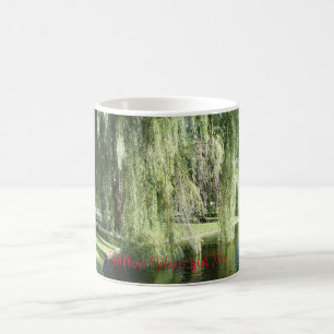 Weinende Weide in allgemeinem Garten Bostons Kaffeetasse
