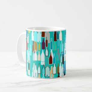 Weinflaschen, mehrfarbig, türkisfarbener Hintergru Kaffeetasse
