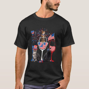 Weingläser & Katzen USA-Flagge 4. Juli Unabhängig T-Shirt