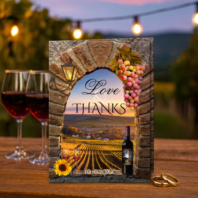 Weingut Hochzeitsfoto Danke Karte (Wedding Thank You card featuring a painting with Roman arch, sunflower, lantern and wine glasses)