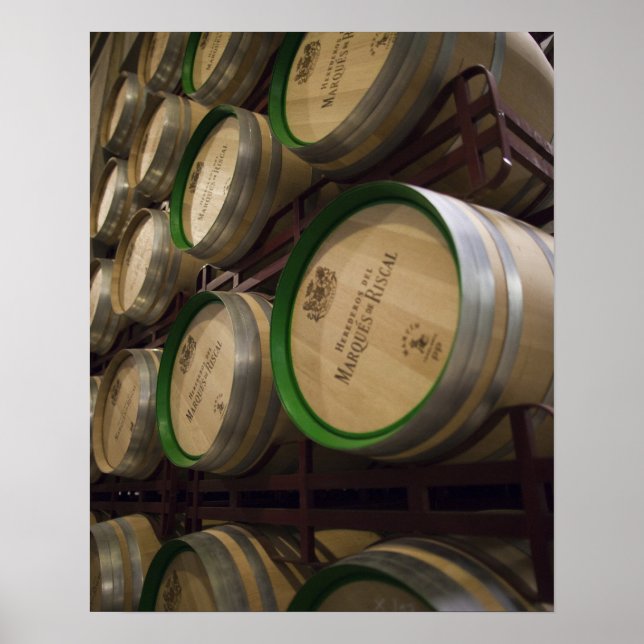 Weinkeller des Bodega Marques de Riscal Poster (Vorne)