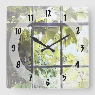Weinreben durch ein Fenster gesehen Quadratische Wanduhr