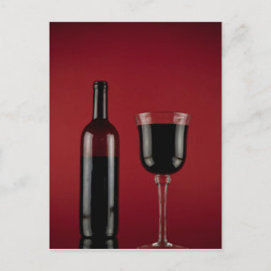 Weinrote Glasflasche Postkarte