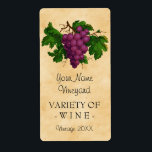Weinvorlage Vintage Trauben Personalisiert Flasche<br><div class="desc">Erstellen Sie Ihre eigenen, Vintag aussehenden, hausgemachten Weinflaschen mit dieser einfachen Vorlage. Diese eleganten, personalisierten Flaschenetiketten sind mit einem antiken Haufen von lila Trauben geschmückt, aufgefärbt und aufgehellt, sodass sie sich gut im Vergleich zum altertümlichen, leicht gefärbten Pergament-Hintergrund vergleichen. Verwenden Sie die Vorlagenfelder, um einfach den Namen Ihres Weingartens /...</div>