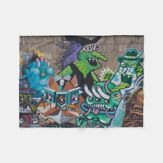 Weird Wicked Wild Hexe Graffiti Fleecedecke (Vorderseite (Horizontal))