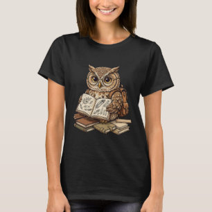 Weise Eule Schüler liest Naturbuch T-Shirt
