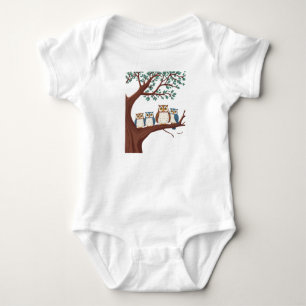 Weise Eulen auf einem Waldzweig Baby Strampler