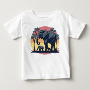 weise und wild - Retro Elephant Family Sunset Baby T-shirt