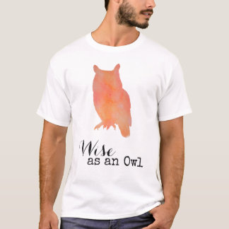 Weise wie eine typografische Aquarell-Eule T-Shirt