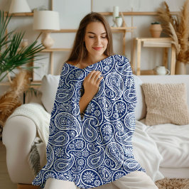 Weiß auf blauem Vintage-Paisleymuster Fleecedecke