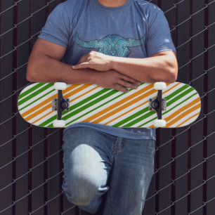 Weiß Orange Grün Vertikale Streifen Design Skateboard