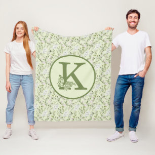WEISS UND GRÜNES MONOGRAMM K FLEECEDECKE