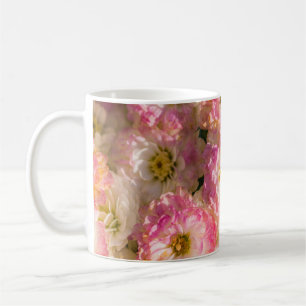 WEIß-UND-ROSA BLÜTENBLÄTTCHEN BLUMENPARTIE KAFFEETASSE