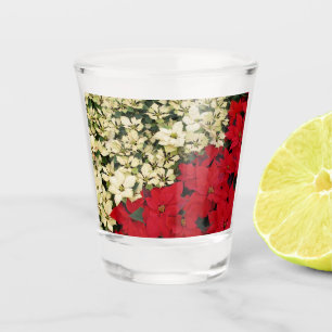 Weiß und rot Poinsettias I Holiday Floral Schnapsglas