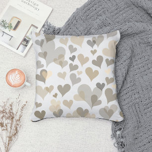 Weiß und Taupe Herz Muster Elegant Girly Niedlich Kissen