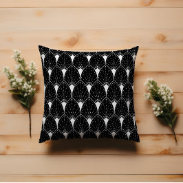 Weiße Art Deco Muster auf schwarzem Hintergrund Kissen