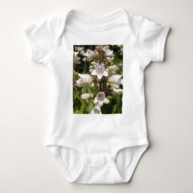 Weiße Blume Baby Strampler (Vorderseite)
