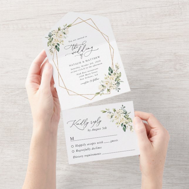 Weiße Blume, cremige Blume, Grünpflanzen, Hochzeit All In One Einladung (Abreißen)