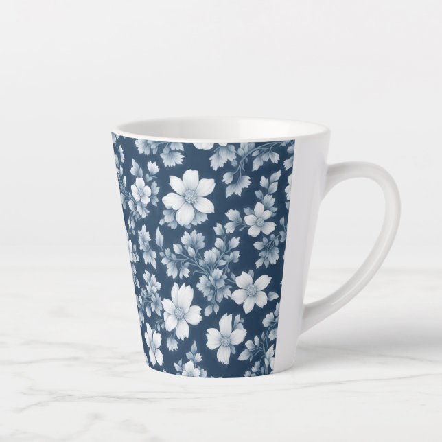 Weiße Blume in Dunkelblau Milchtasse (Rechts)