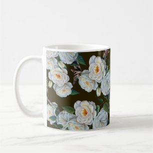 Weiße Blume Rose mit Blätter, die in Pastellfarben Kaffeetasse